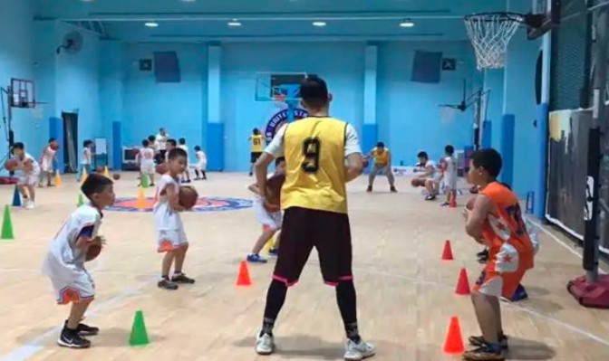 为什么选择私人篮球辅导对提高技能很重要_0